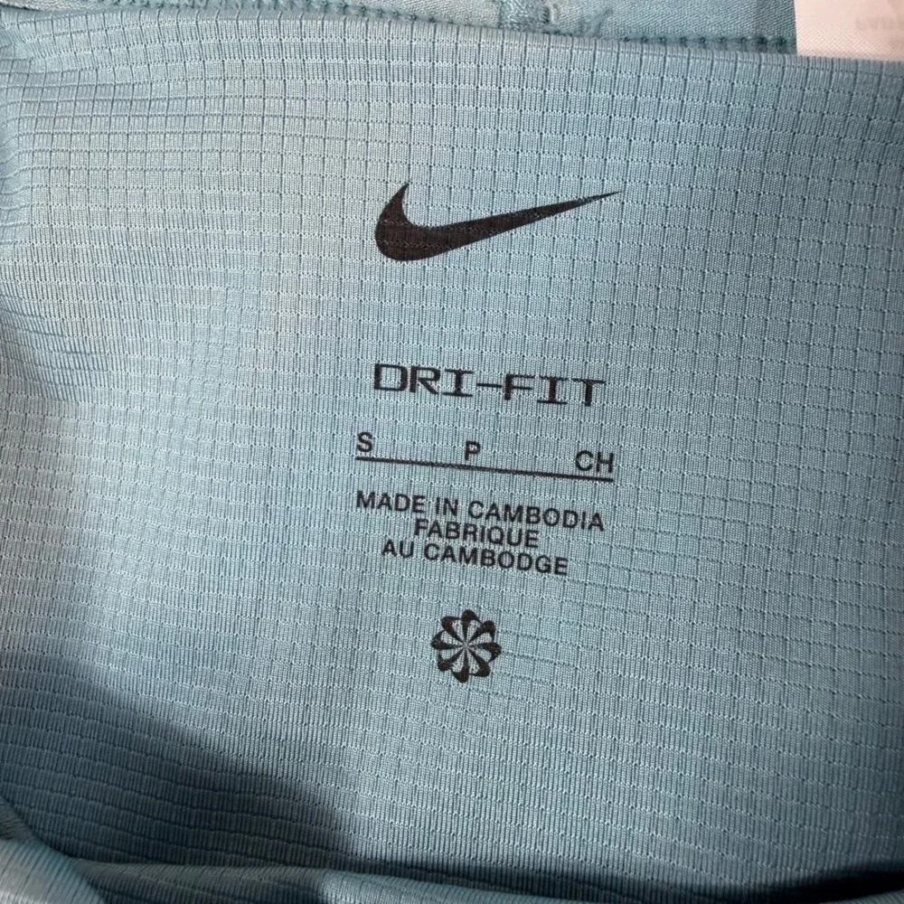 Nike Running Dri-FIT Shorts Womens Small Blue 5 Inch Inseam Pockets Athletic S